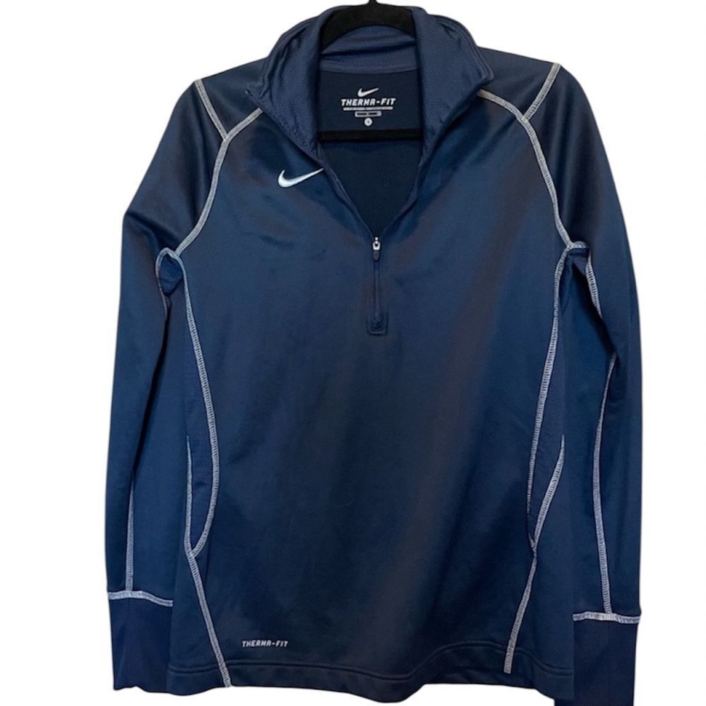 Nike Women’s Therma-Fit 1/4 Zip Fleece Sweatshirt!